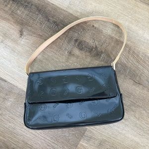 Black guess shoulder bag